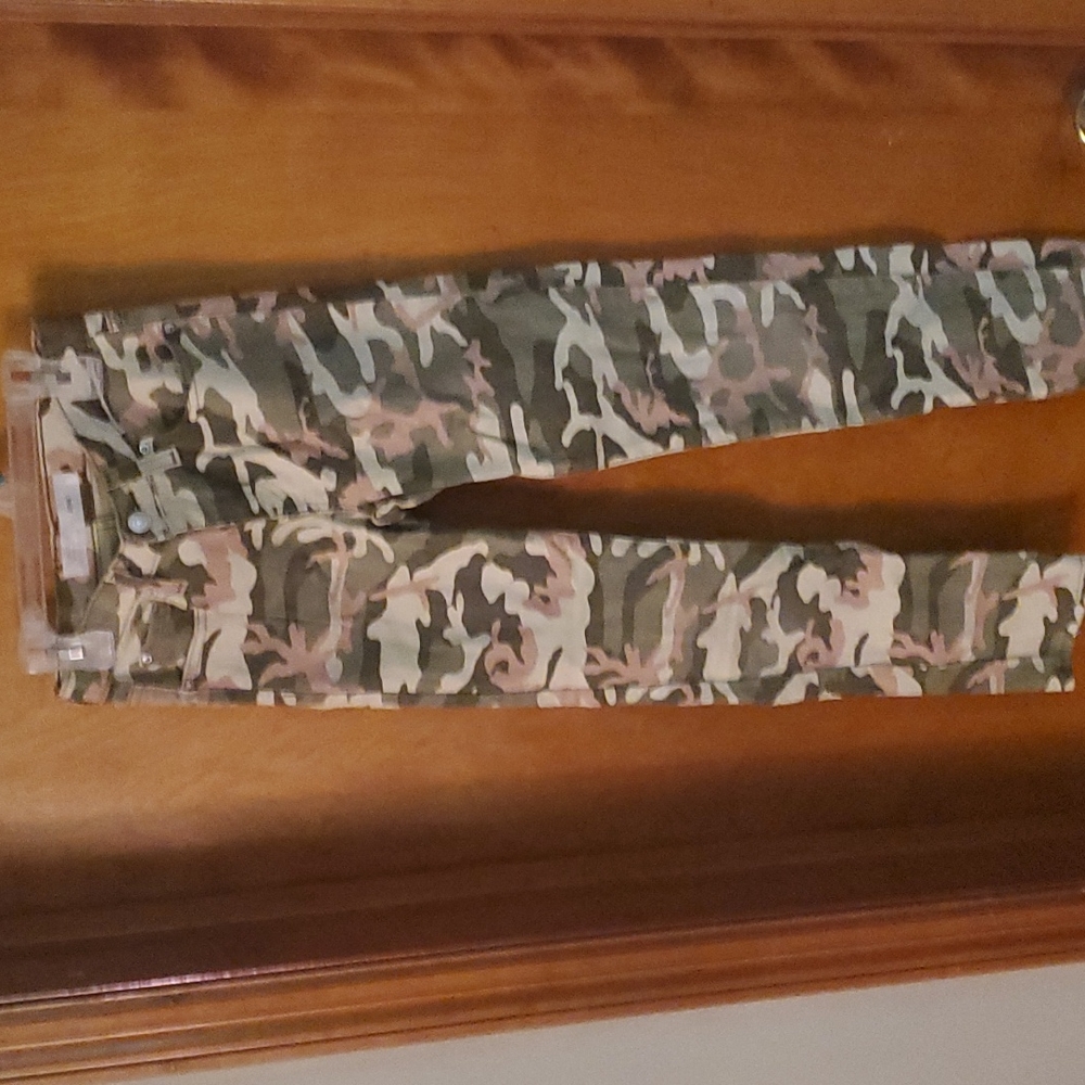 Camo pants